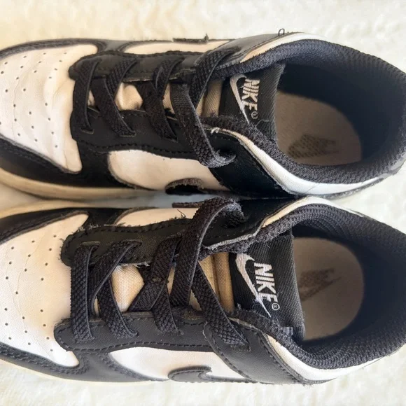 Nike Kids Black and White Dunk Low-Top Sneakers 9c - Picture 4 of 5